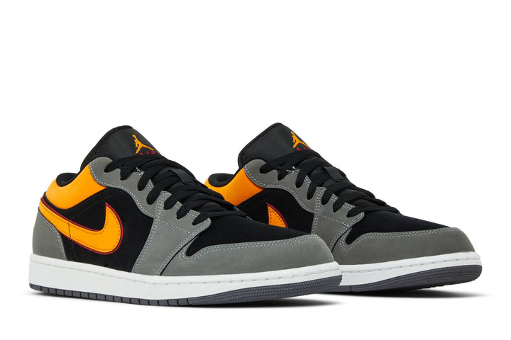 Air Jordan 1 Low SE ‘Vivid Orange’