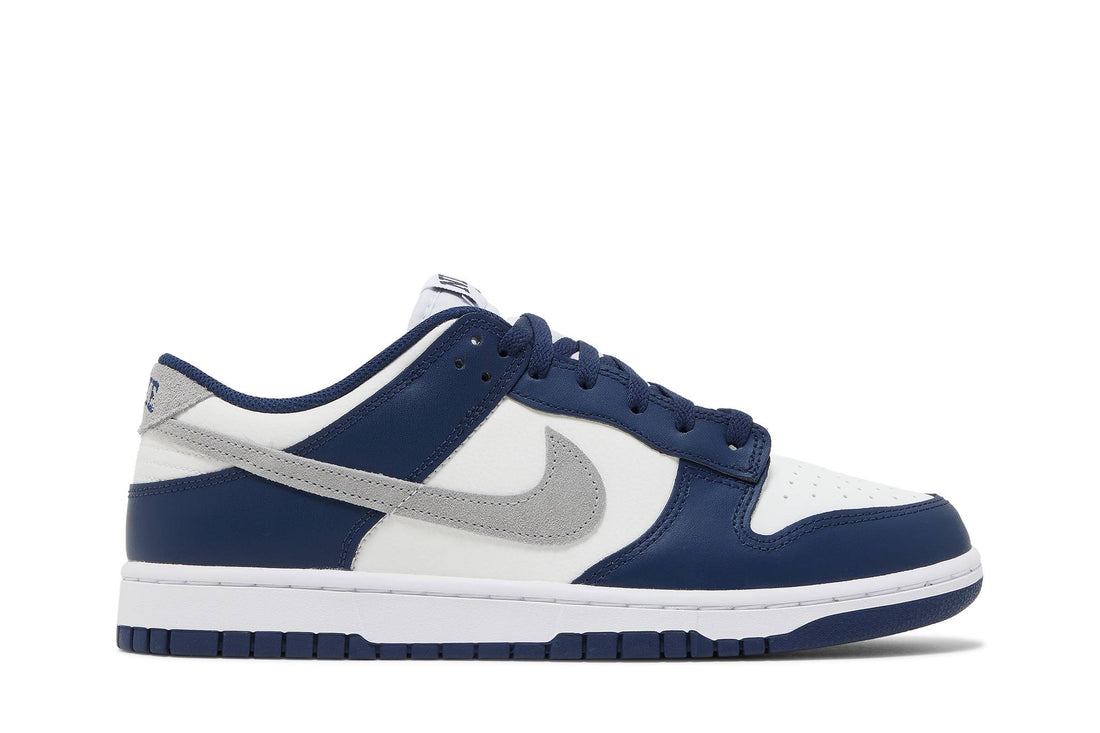 NIKE DUNK LOW ‘MIDNIGHT NAVY’