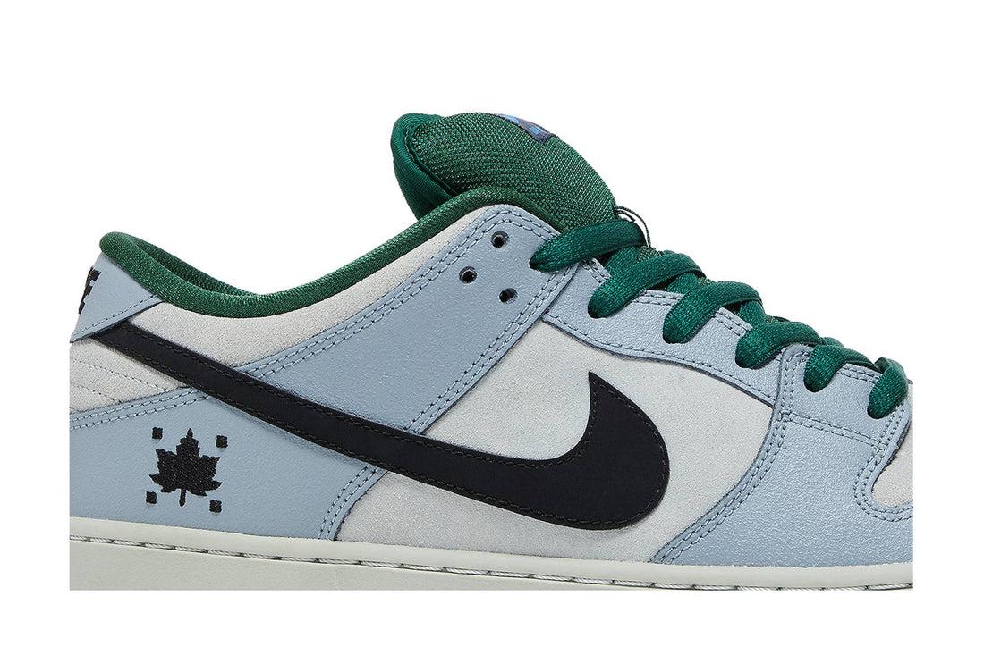 NIKE SB DUNK LOW ‘MAPLE LEAF CENTRAL PARK’