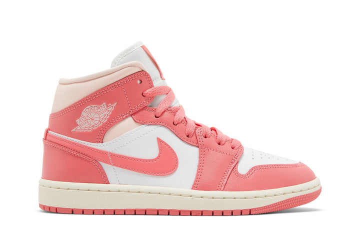 AIR JORDAN 1 MID ‘STRAWBERRIES AND CREAM’