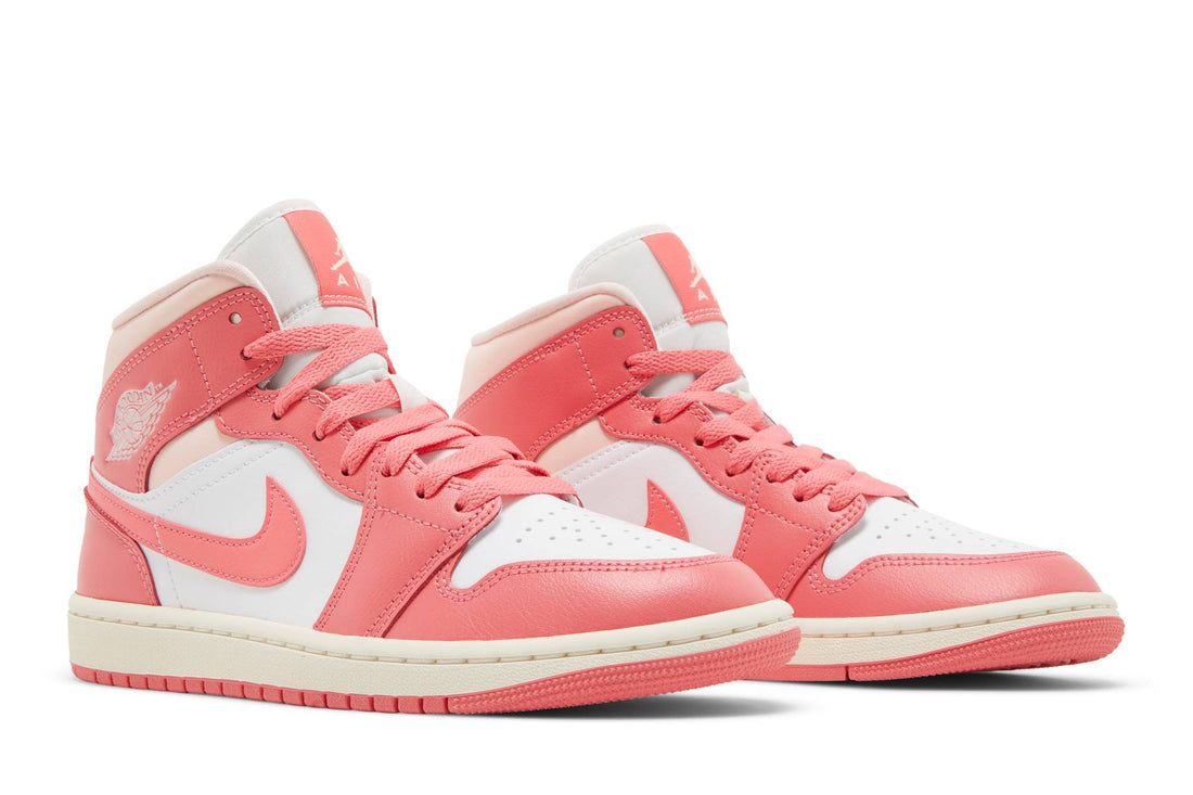 AIR JORDAN 1 MID ‘STRAWBERRIES AND CREAM’